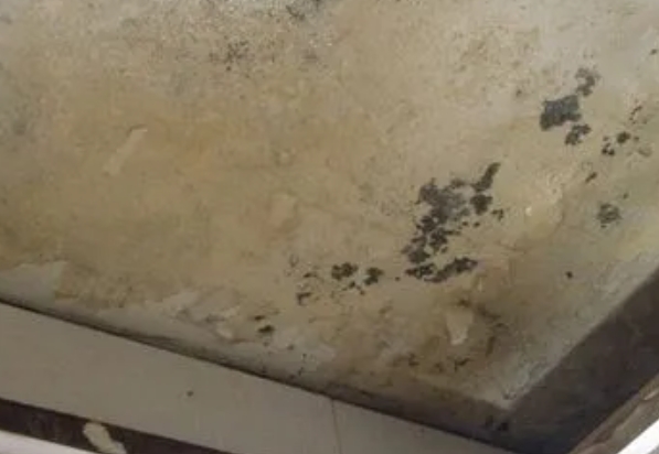拜泉阳台漏水维修公司分享下拜泉卫生间渗水维修需要注意哪些问题。